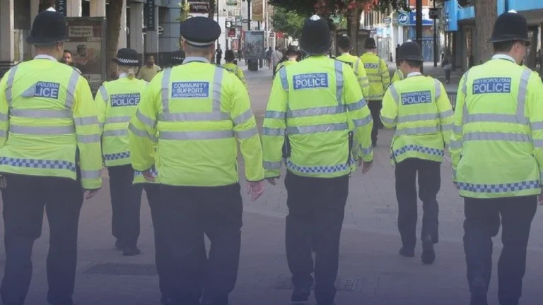 سكاي نيوز: خطط إصلاح الشرطة تعود إلى الواجهة في ظل تراجع ثقة الرأي العام