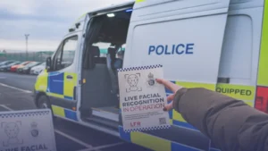 الشرطة البريطانية تعتمد على تقنية التعرف على الوجوه وتوسّع استخدام الذكاء الاصطناعي