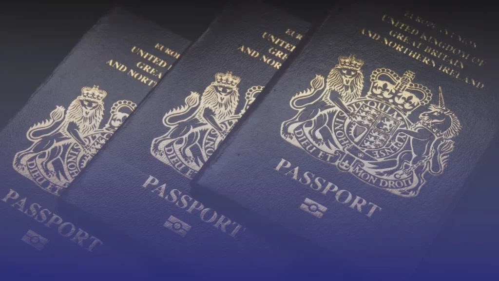 تنبيه رسمي: إجراء في جوازات سفر المراهقين قد يكلّف 95 باوند