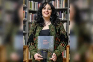 جائزة أوروبية مرموقة للأكاديمية الفلسطينية البريطانية أشجان عجور