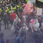 اعتداءات عنصرية على طالبي لجوء في سوتون كولدفييلد تثير قلقا واسعا احتجاجات اليمين البريطاني. احتجاجات ضد لاجئين