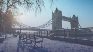 طقس بريطانيا: التوقعات بشأن نهاية موجة البرد والدخول في درجات دفء تضاهي مدريد