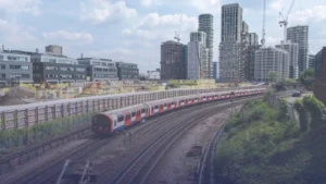 إغلاق مفاجئ لخطوط مترو لندن يشلّ حركة النقل في عطلة نهاية الأسبوع الأول من يناير 2026 مواصلات لندن- مترو لندن