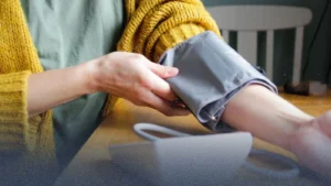 تحذير صحي لمستخدمي أدوية ضغط الدم الشائعة: 8 فئات في خطر