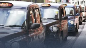 انتقادات حقوقية مع بدء حظر استخدام التاكسي لطالبي اللجوء في بريطانيا