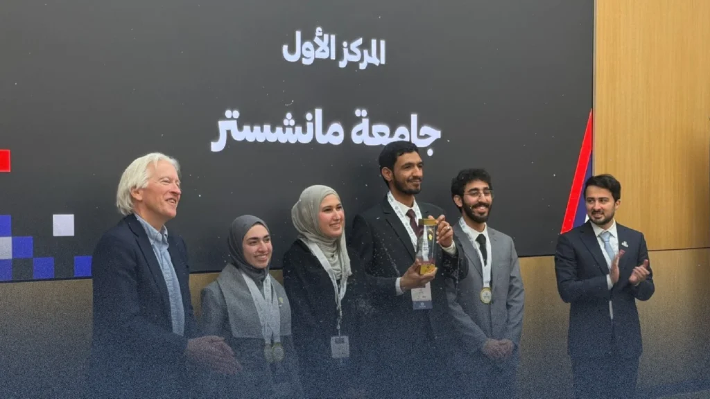 جامعة مانشستر تتوّج بلقب بطولة بريطانيا للمناظرات باللغة العربية في أكسفورد