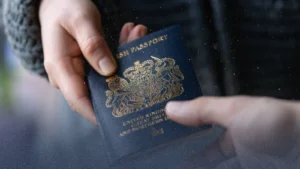 تغييرات كبرى في جوازات السفر البريطانية تدخل حيز التنفيذ نهاية فبراير 2026