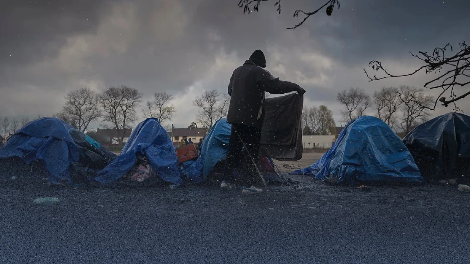 الجارديان: "واحد مقابل واحد".. ماذا حدث لطالبي اللجوء بعد ترحيلهم من بريطانيا إلى فرنسا؟