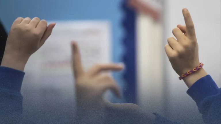 خطة حكومية شاملة لإصلاح نظام ذوي الصعوبات التعليمية.. ما الذي سيتغير؟