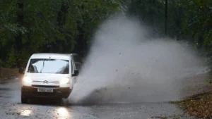 مستجدات العاصفة بدرو: ثلوج وجليد متوقعان في هذه المناطق