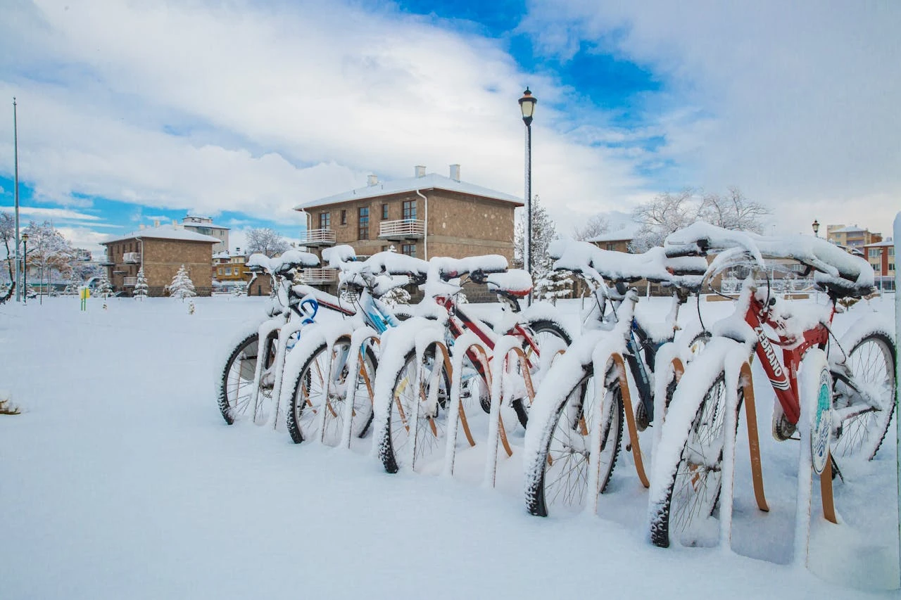 توقّعات الطّقس في بريطانيا: قائمة بـ 26 مدينة قد تشهد عاصفة ثلجية قوية خلال مارس