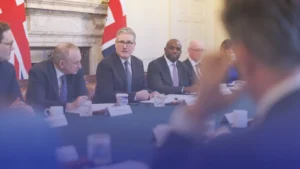 اتهامات لستارمر بدفع 260 ألف باوند لإسكات مسؤول كبير