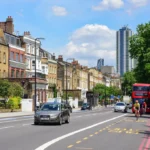 قائمة بأفضل الأحياء اللندنية التي تجمع بين المساحات الخضراء والمدارس المرموقة