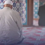 مواعيد صلاة الجمعة في كبرى مساجد بريطانيا في 13 مارس 2026