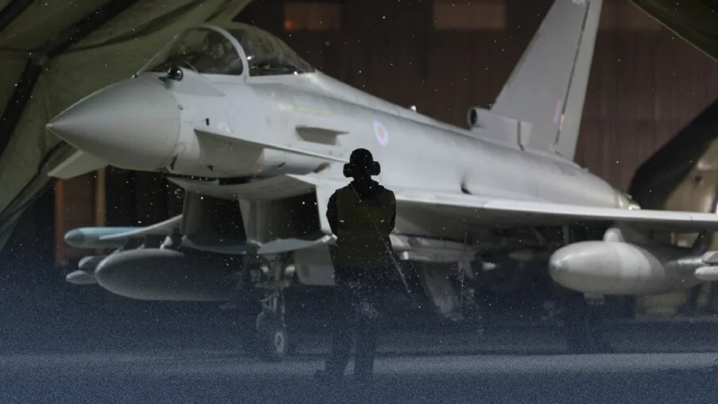 بريطانيا تدفع بمقاتلات "تايفون" إلى قطر مع اشتعال المواجهات العسكرية المباشرة في المنطقة