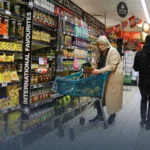 تأثيرات حرب إيران تصل للأسواق البريطانية: ارتفاع أسعار 11 سلعة غذائية أساسية بشكل مفاجئ