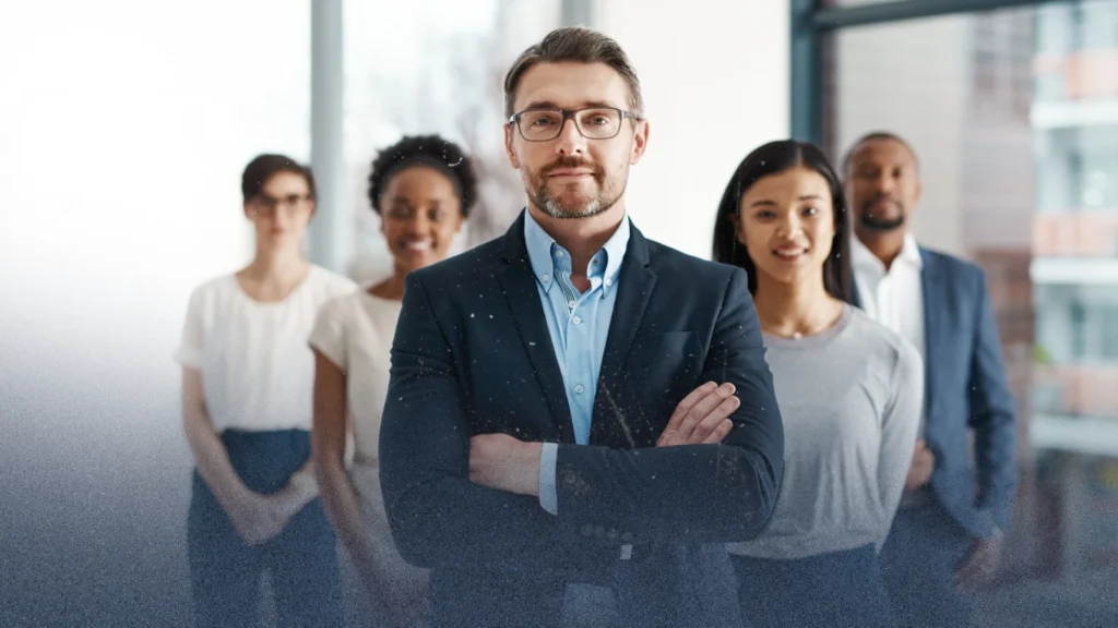 دليل النجاح القيادي .. 8 ممارسات لتجاوز الأزمات المهنية