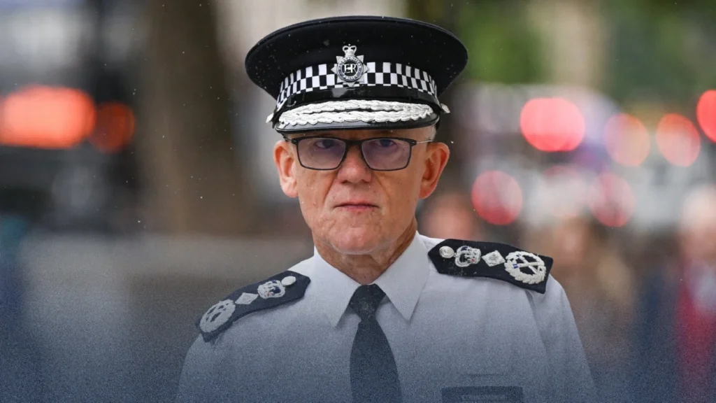 مفوض شرطة لندن: إيران "جندت مجرمين جنائيين" للقيام بأعمال تخريبية