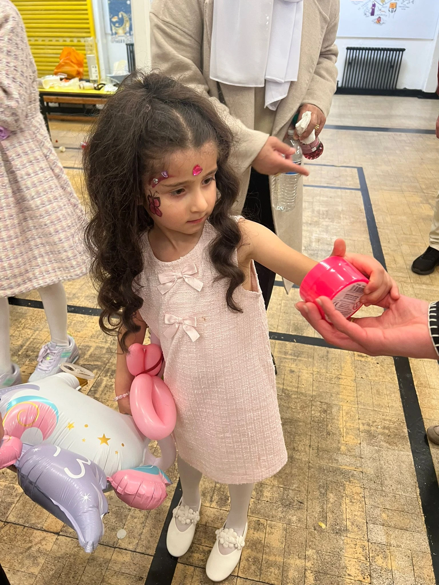 نكهة أردنية في قلب مانشستر.. ملتقى الأردنيين يجمع العائلات في احتفالية عيد الفطر