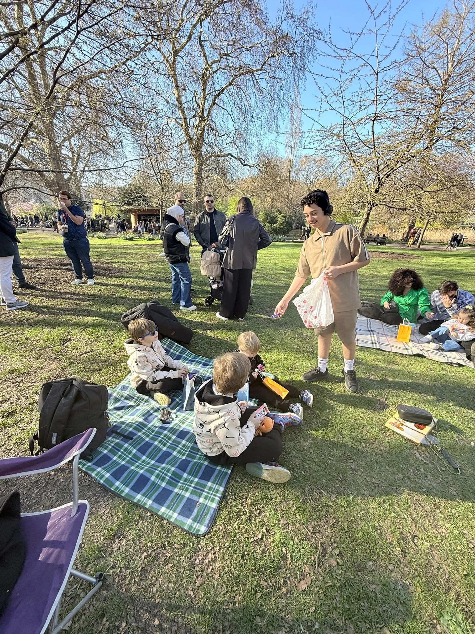 In the Heart of London: "Eid Picnic" Brings Jordanian Families Together at St. James's Park