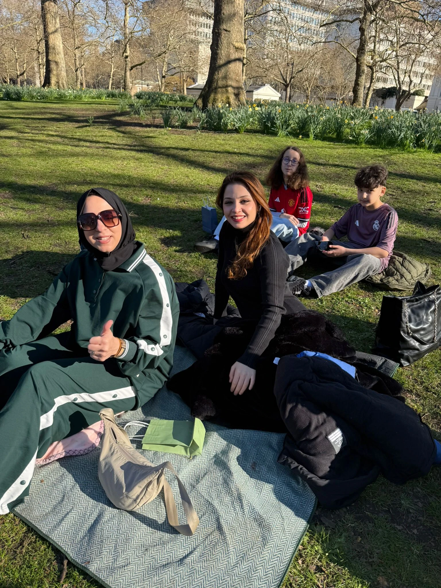 In the Heart of London: "Eid Picnic" Brings Jordanian Families Together at St. James's Park