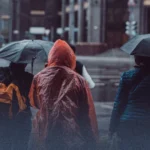 تحذيرات الطقس: بريطانيا تستقبل التوقيت الصيفي بأمطار غزيرة في نهاية الأسبوع