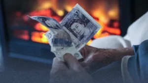 كيف تضمن الحصول على زيادة معونة الوقود الشتوية تلقائياً في حسابك البنكي؟