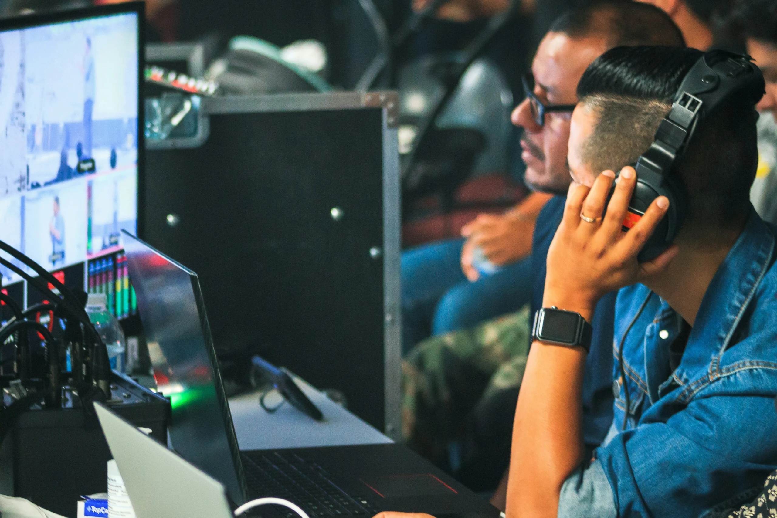 كل ما تريد معرفته عن سباق القوارب 2026 بين أكسفورد وكامبريدج