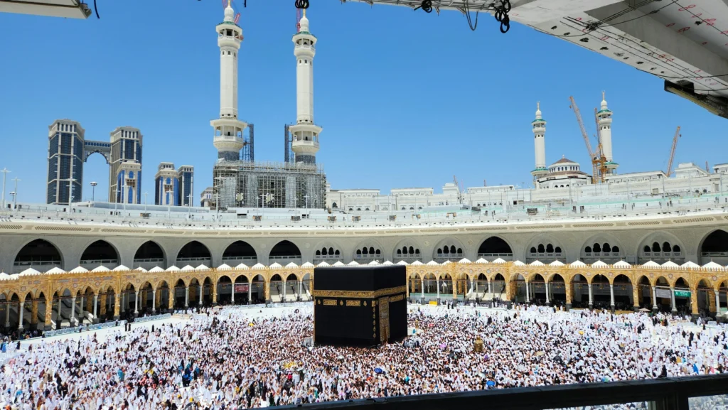 Al-Arab in the UK Announces Its First Organised Group Umrah Journey