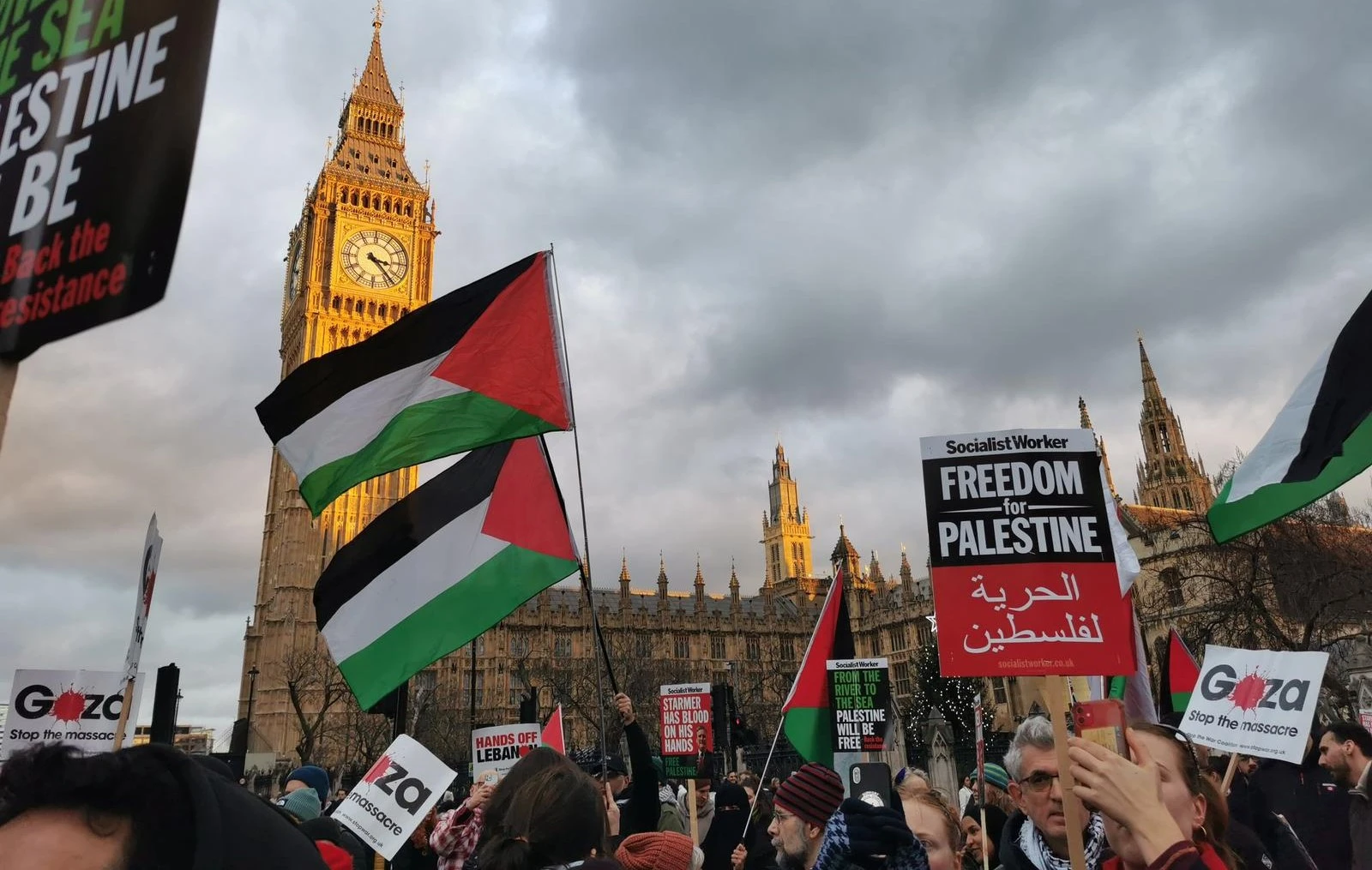 The Palestinian Forum and partners call for a protest outside the Israeli Embassy today against the "Prisoner Execution" law.