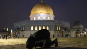 الاحتلال يعيد فتح المسجد الأقصى مع تمديد ساعات اقتحامات المستوطنين وتصاعد التوترات