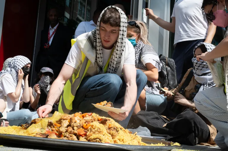 12 جامعة بريطانية تستعين بشركة "تجسس" لمراقبة النشاط الطلابي المؤيد لفلسطين