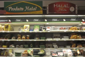 كيف تحولت بريطانيا إلى الوجهة الأولى للأغذية المتوافقة مع الشريعة في أوروبا؟ وما البلد الأول عالمياً؟