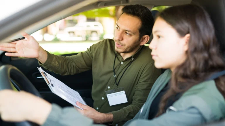 خطأ شائع يؤدي للفشل في اختبار قيادة السيارات.. إليك التفاصيل