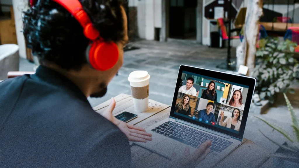 خمس استراتيجيات لقيادة الموظفين عن بعد