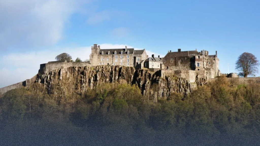 قائمة بأبرز 7 قلاع أيقونية في بريطانيا ظهرت في روائع الأفلام العالمية