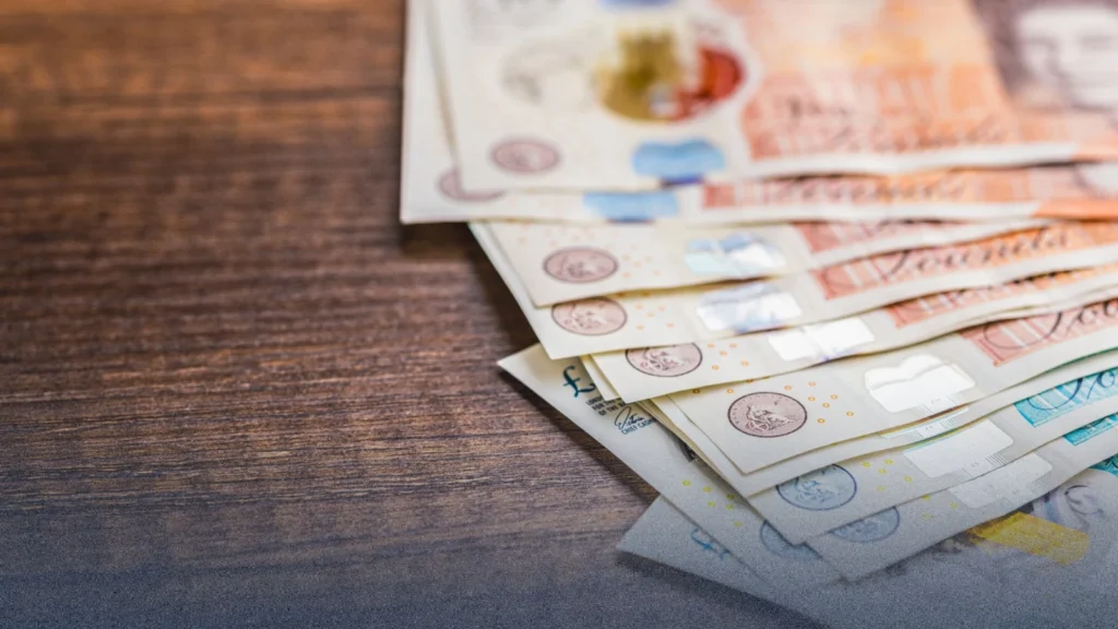 معاشات التقاعد: 292 باوند إضافية شهريًا لهذه الفئة بشرط التقديم