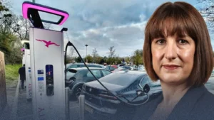 مدينة بريطانية تترقب قرارات "أبريل الصادمة".. ضريبة جديدة تلاحق السائقين لمدة 5 سنوات