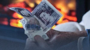 تحذير عاجل للبريطانيين: رسائل احتيالية تستهدف "معونة وقود الشتاء" والمبالغ المستردة