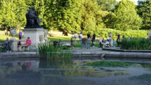 أفضل 10 مناطق في بريطانيا تجمع بين جودة الحياة وطول العمر