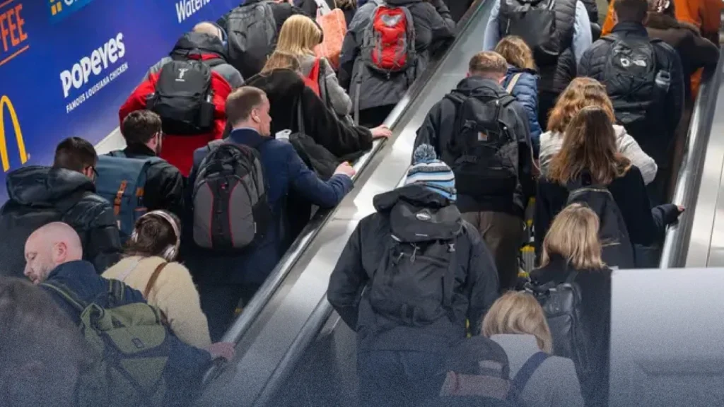 مواعيد إضرابات الحافلات والمترو في لندن.. 4 أيام من الشلل المروري