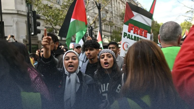 مسيرة ذكرى "النكبة الـ78" في لندن: حشد جماهيري لدعم فلسطين ومواجهة اليمين المتطرف