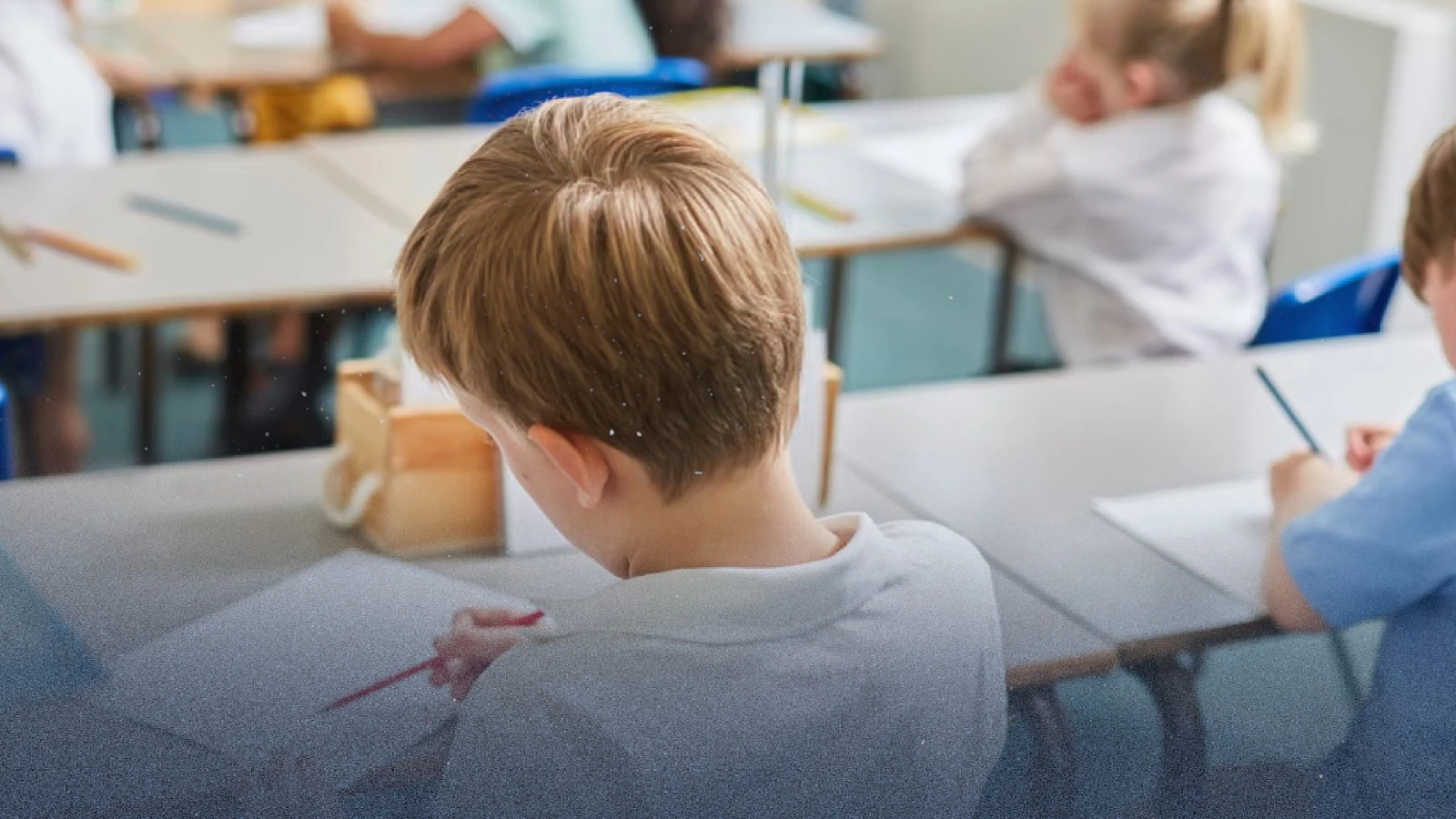 مباراة إنجلترا والمكسيك في الـ 1 صباحًا: هل هي عذر كافٍ لغياب طفلك عن المدرسة؟