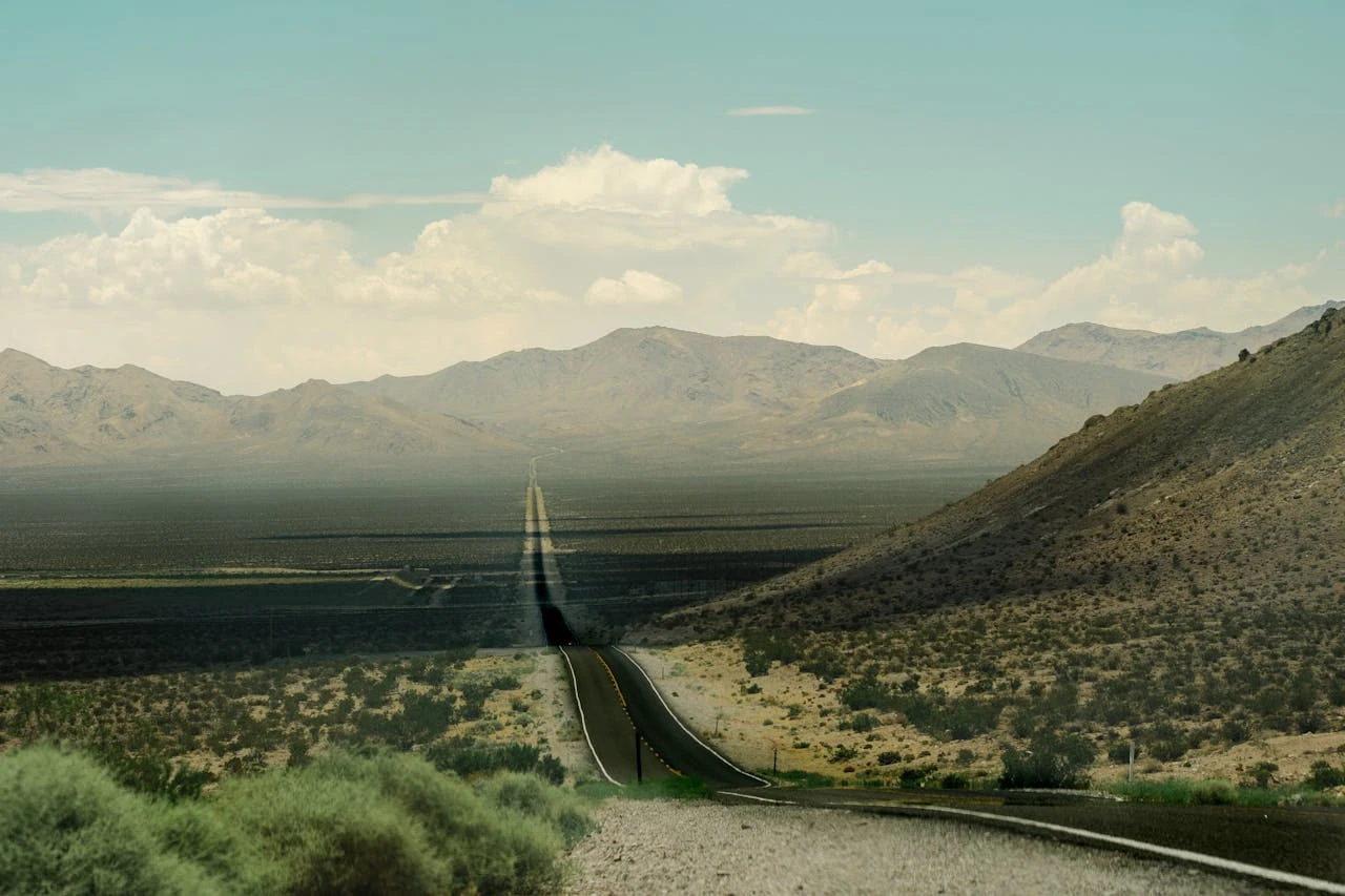 هل ينجح الملك تشارلز في احتواء توترات ترامب عبر خطابه أمام الكونغرس؟