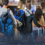 الجارديان: القوانين الجديدة تهدد بهروب العقول والكوادر عالية الأجر من بريطانيا