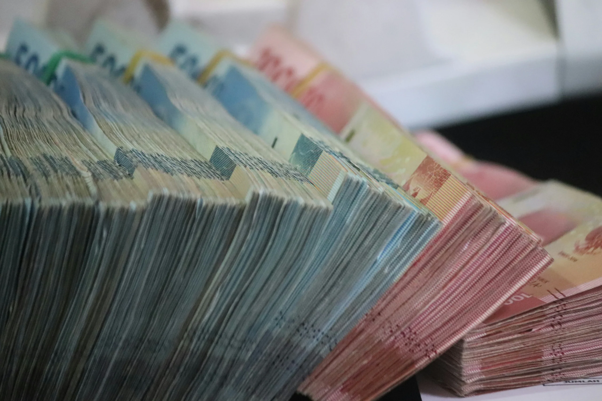 شراء الطعام في هذا المطار قد يكلّفك غرامة تصل إلى 5 آلاف باوند