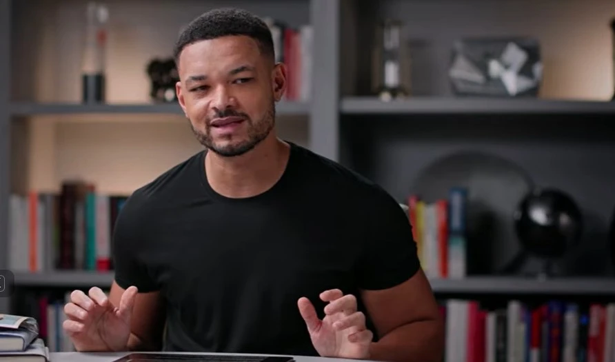 ستيفن بارتليت، مقدم بودكاست "The Diary of a CEO"