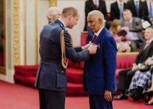 وفاة المربي السوداني أحمد محمد بدري في لندن الحاصل على وسام ملكي في بريطانيا