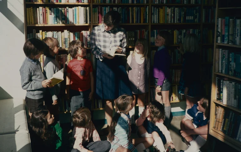 Britain's Reading Crisis: Oxford 2027 Literacy Summit Seeks Speakers