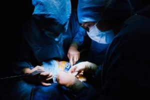 نقص أطباء التخدير في "NHS" يحرم 1.5 مليون مريض من العمليات سنويًا